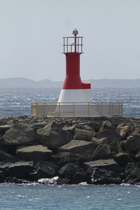 Lanzarote / Puerto de Playa Blanca Breakwater light
Author of the photo: [url=https://www.flickr.com/photos/45898619@N08/]Paddy Ballard[/url]
Keywords: Lanzarote;Canary Islands;Spain;Atlantic ocean