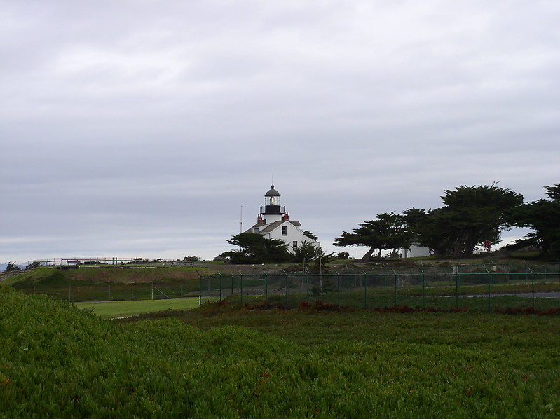California / Point Pinos lighthouse
Author of the photo: [url=http://fotki.yandex.ru/users/gmz/]Grigoriy[/url]
Keywords: United States;Pacific ocean;California