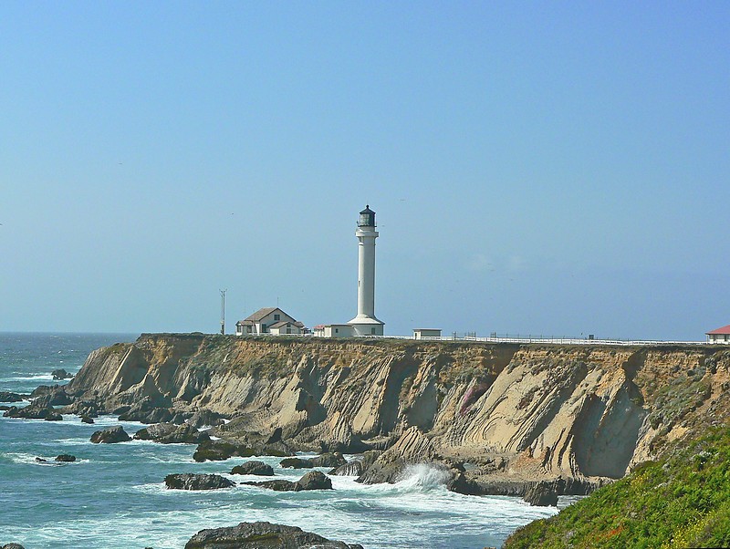California / Point Arena lighthouse 
Author of the photo: [url=https://www.flickr.com/photos/8752845@N04/]Mark[/url]
Keywords: United States;Pacific ocean;California