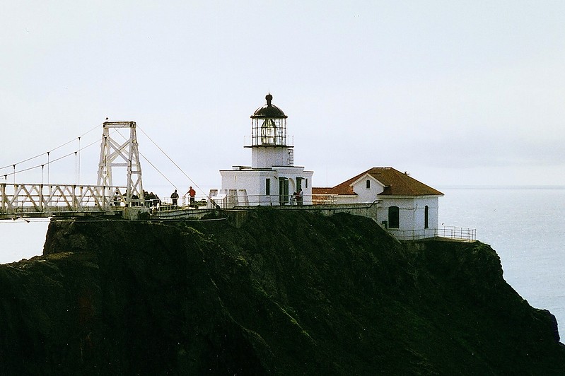 California / Point Bonita lighthouse
Author of the photo: [url=https://www.flickr.com/photos/larrymyhre/]Larry Myhre[/url]

Keywords: United States;Pacific ocean;California;San Francisco