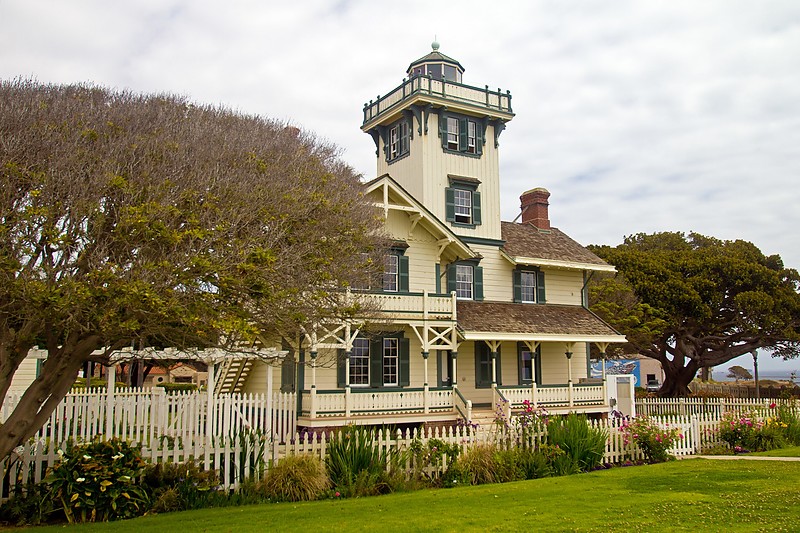 California / Point Fermin lighthouse
Author of the photo: [url=https://jeremydentremont.smugmug.com/]nelights[/url]
Keywords: United States;Pacific ocean;California
