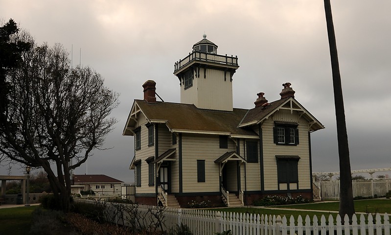 California / Point Fermin lighthouse
Author of the photo: [url=https://www.flickr.com/photos/lighthouser/sets]Rick[/url]
Keywords: United States;Pacific ocean;California