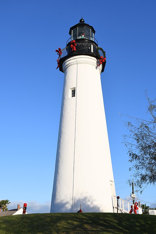Texas / Port Isabel lighthouse
Author of the photo: [url=http://www.flickr.com/photos/21953562@N07/]C. Hanchey[/url]
Keywords: Texas;United States;Gulf of Mexico