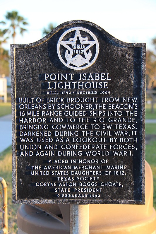 Texas / Port Isabel lighthouse - plate
Author of the photo: [url=http://www.flickr.com/photos/21953562@N07/]C. Hanchey[/url]
Keywords: Texas;United States;Gulf of Mexico;Plate