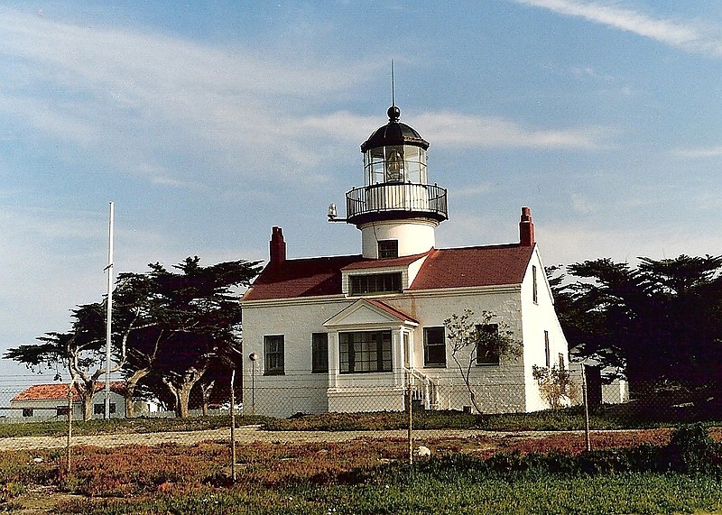 California / Point Pinos lighthouse
Author of the photo:[url=https://www.flickr.com/photos/lighthouser/sets]Rick[/url]

Keywords: United States;Pacific ocean;California