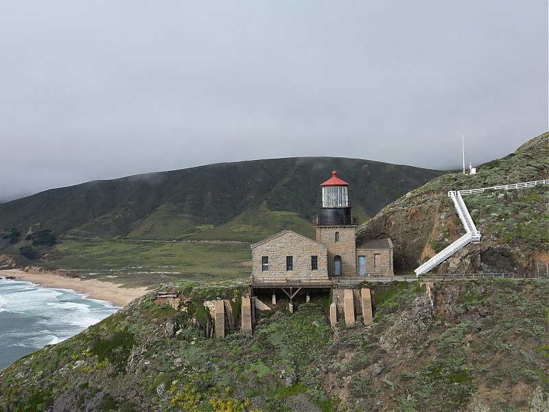 California / Point Sur lighthouse
Author of the photo: [url=https://www.flickr.com/photos/31291809@N05/]Will[/url]
Keywords: United States;Pacific ocean;California;Aerial