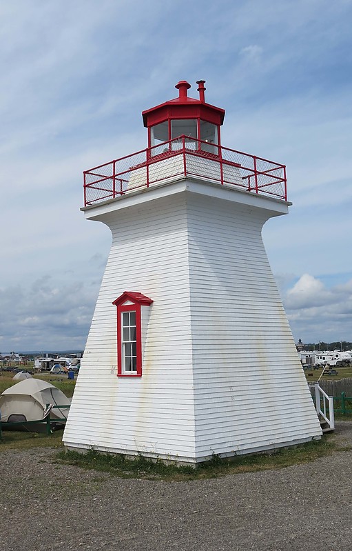 Quebec /  Pointe Bonaventure lighthouse
Author of the photo: [url=https://www.flickr.com/photos/21475135@N05/]Karl Agre[/url]
            
Keywords: Canada;Quebec;Chaleur Bay