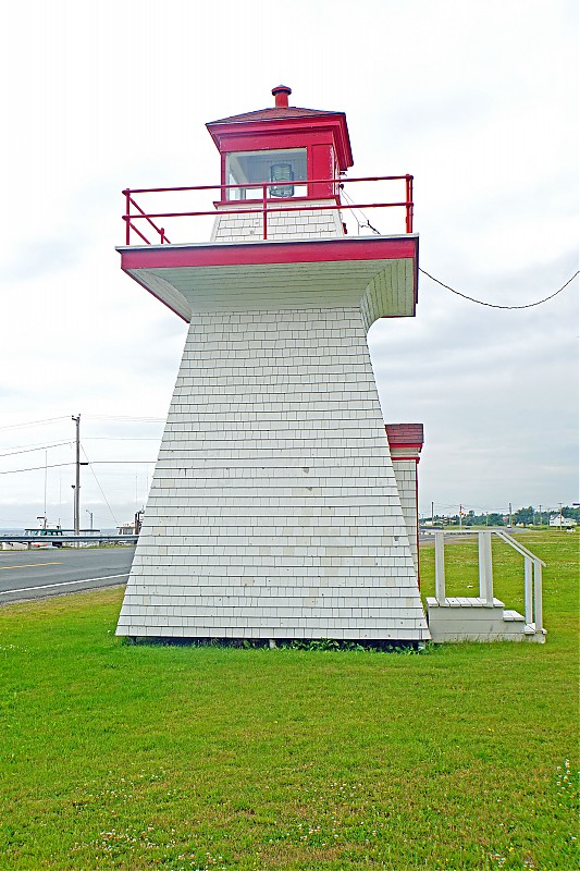 New Brunswick / Pointe Sapin Range Rear lighthouse
Author of the photo: [url=https://www.flickr.com/photos/archer10/] Dennis Jarvis[/url]

Keywords: New Brunswick;Canada;Northumberland Strait