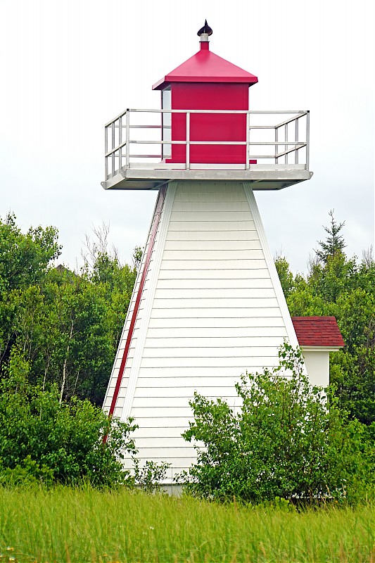 New Brunswick / Pointe du Chene Range Front Lighthouse
Author of the photo: [url=https://www.flickr.com/photos/archer10/] Dennis Jarvis[/url]

Keywords: New Brunswick;Canada;Northumberland Strait
