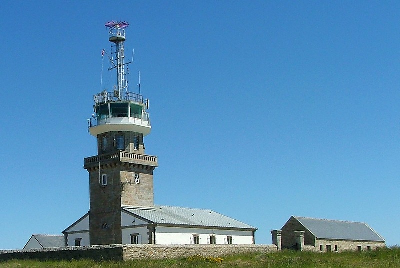 Brittany / Finistere / Pointe du Raz former Lighthouse & former Navy Semaphore + Traffic Control
Author of the photo: [url=https://www.flickr.com/photos/larrymyhre/]Larry Myhre[/url]
Keywords: France;Brittany;Bay of Biscay;Vessel Traffic Service