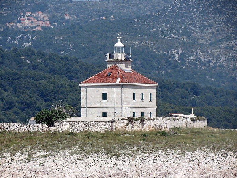 Hvar / Pokonji Dol Lighthouse
Author of the photo: [url=https://www.flickr.com/photos/21475135@N05/]Karl Agre[/url]
Keywords: Croatia;Adriatic sea;Hvar
