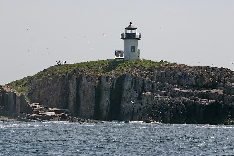 Maine / Pond Island lighthouse
Author of the photo: [url=https://jeremydentremont.smugmug.com/]nelights[/url]

Keywords: Maine;Atlantic ocean;United States