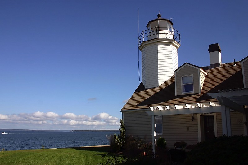 Rhode island / Poplar Point lighthouse
Author of the photo: [url=https://jeremydentremont.smugmug.com/]nelights[/url]

Keywords: Rhode island;Narragansett bay;United States;North Kingstown