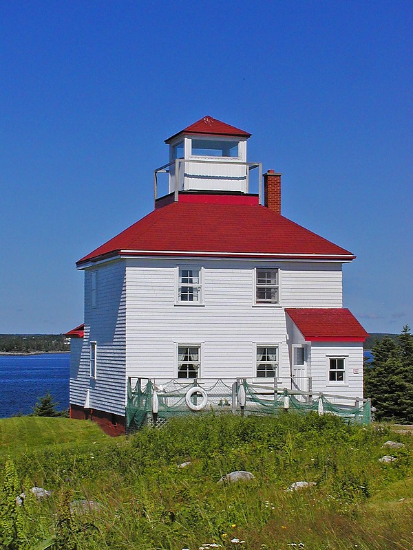 Nova Scotia / Old Port Bickerton Lighthouse
Author of the photo: [url=https://www.flickr.com/photos/8752845@N04/]Mark[/url]
Keywords: Nova Scotia;Canada;Atlantic ocean