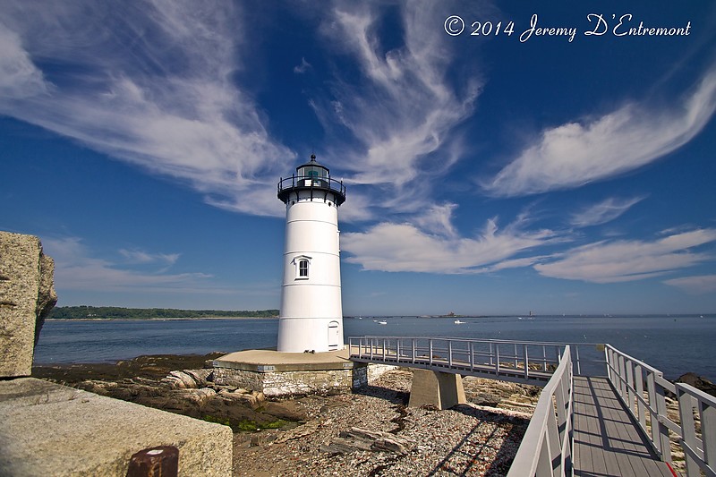 New Hampshire / Portsmouth Harbor lighthouse
AKA New Castle, Fort Point, Fort Constitution 
Author of the photo: [url=https://jeremydentremont.smugmug.com/]nelights[/url]


Keywords: New Hampshire;Portsmouth;United States;Atlantic ocean