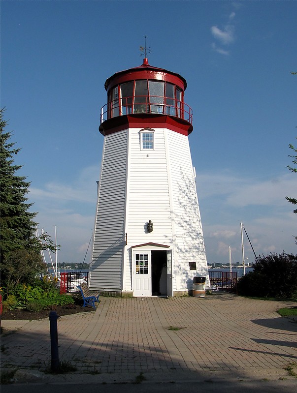 Ontario \ Prescott lighthouse
Author of the photo: [url=https://www.flickr.com/photos/bobindrums/]Robert English[/url]
Keywords: Prescott;Ontario;Canada;Saint Lawrence river