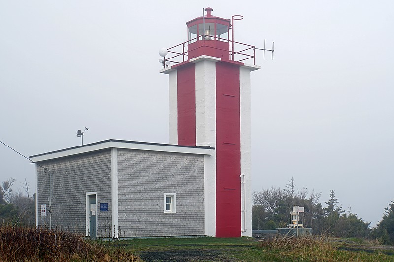 Nova Scotia / Prim Point Lighthouse
Author of the photo: [url=https://www.flickr.com/photos/archer10/]Dennis Jarvis[/url]
Keywords: Nova Scotia;Canada;Bay of Fundy