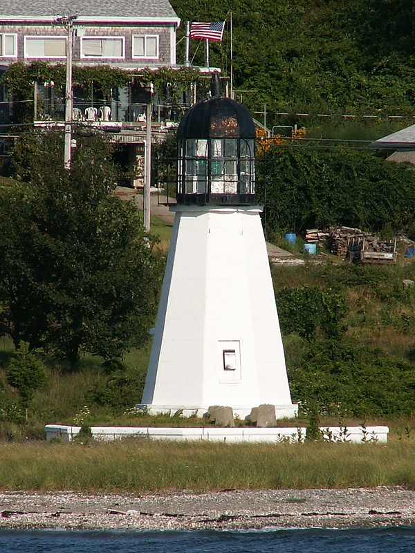 Rhode island / Prudence Island lighthouse
Author of the photo: [url=https://www.flickr.com/photos/21475135@N05/]Karl Agre[/url]

Keywords: United States;Rhode island;Atlantic ocean