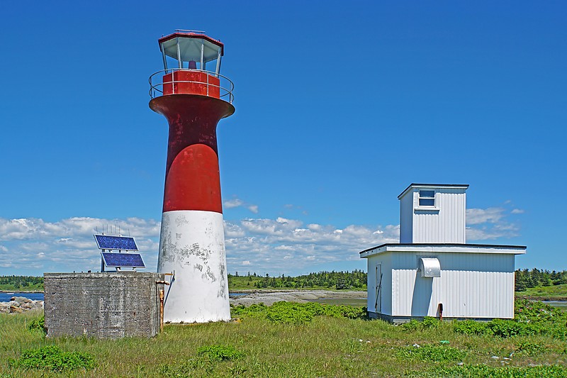 Nova Scotia / Pubnico harbour lighthouse
Author of the photo: [url=https://www.flickr.com/photos/archer10/]Dennis Jarvis[/url]
Keywords: Atlantic ocean;Canada;Nova Scotia