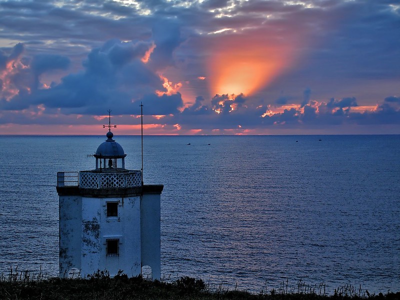 La Coruna / Punta Mera Anterior lighthouse - sunset
Author of the photo: [url=https://www.flickr.com/photos/69793877@N07/]jburzuri[/url]

Keywords: Spain;Atlantic ocean;Galicia;La Coruna;Sunset