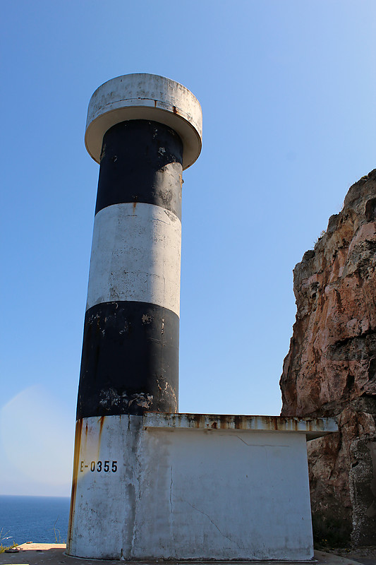 Menorca / Punta S'Esperó light
Author of the photo: [url=https://www.flickr.com/photos/31291809@N05/]Will[/url]
Keywords: Menorca;Balearic islands;Spain;Mediterranean sea