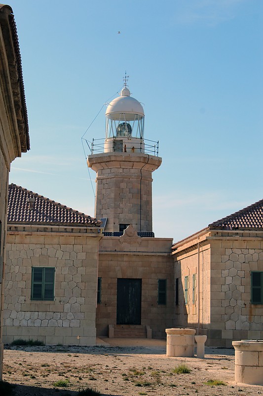 Menorca / Punta Nati lighthouse
Author of the photo: [url=https://www.flickr.com/photos/31291809@N05/]Will[/url]
Keywords: Menorca;Spain;Mediterranean sea
