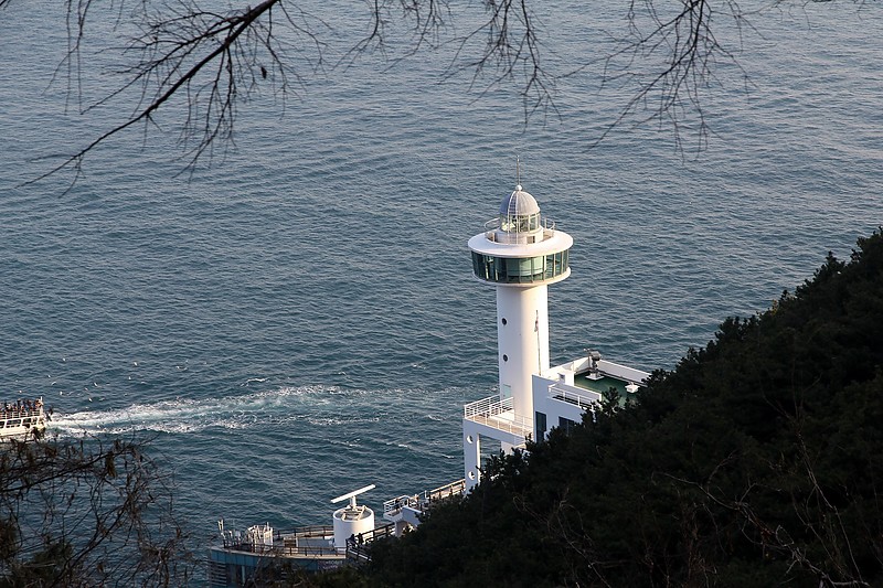 Busan / Yeongdo lighthouse
AKA Yong Do, Taejongdae, Mokdo
Author of the photo: [url=http://fotki.yandex.ru/users/winterland4/]Vyuga[/url]
Keywords: Busan;South Korea;Korea Strait