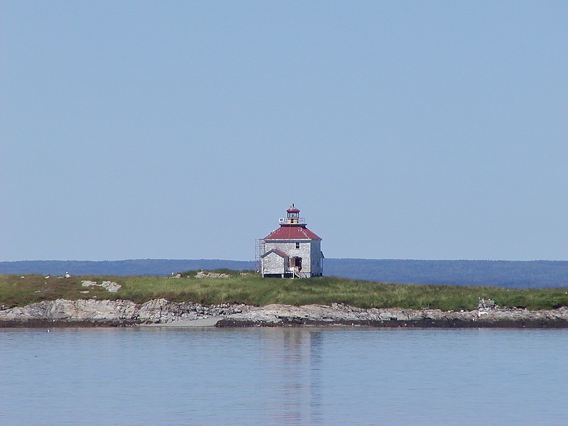 Nova Scotia / Queensport Lighthouse
a.k.a. Rock Island
Author of the photo: [url=https://www.flickr.com/photos/8752845@N04/]Mark[/url]
Keywords: Nova Scotia;Canada;Atlantic ocean