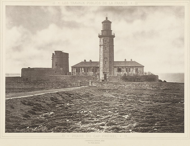 Brittany / Cap Frehel lighthouse - historic picture
The old, ruined tower was built by Vauban in 1650.
The new one reconstructed in 1950 (higher).
[url=https://www.rijksmuseum.nl]Source[/url]
Keywords: France;English Channel;Brittany;Historic
