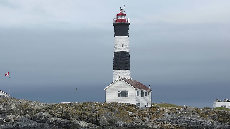 Race Rocks Lighthouse
Author of the photo: [url=https://www.flickr.com/photos/21475135@N05/]Karl Agre[/url]
Keywords: Victoria;British Columbia;Canada