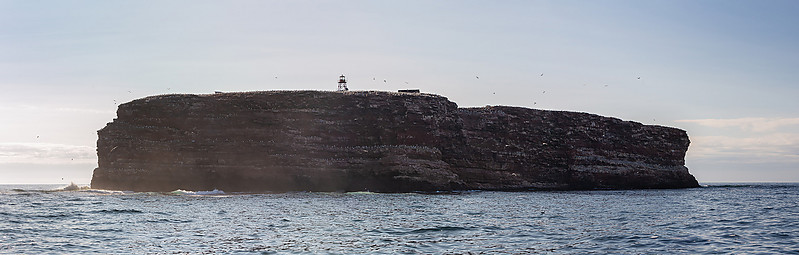 Quebec / Îles de la Madeleine / Rocher aux Oiseaux (Bird Rocks) lighthouse
Author of the photo: [url=http://www.chasseurdephares.com/]Patrick Matte[/url]
Keywords: Quebec;Canada;Gulf of Saint Lawrence;Iles de la Madeleine