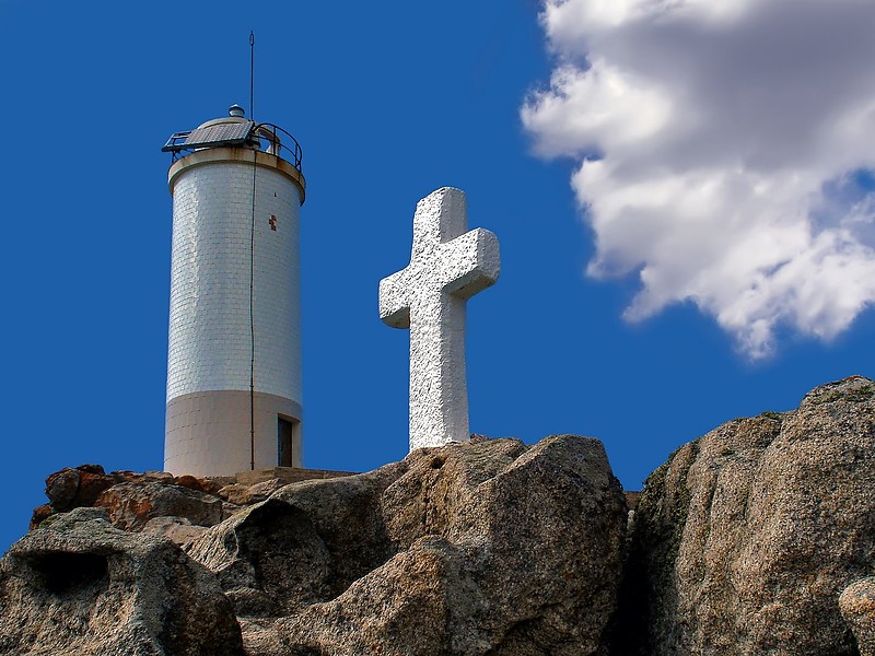 Punta Roncudo Lighthouse
Author of the photo: [url=https://www.flickr.com/photos/69793877@N07/]jburzuri[/url]

Keywords: Spain;Galicia;Roncudo