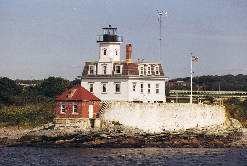 Rhode island / Rose Island lighthouse
Author of the photo: [url=https://www.flickr.com/photos/larrymyhre/]Larry Myhre[/url]

Keywords: Rhode Island;United States;Atlantic ocean;Block Island Sound