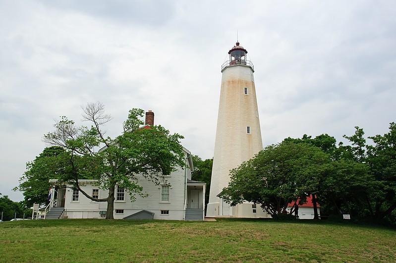 New Jersey / Sandy Hook lighthouse
Author of the photo: [url=https://www.flickr.com/photos/8752845@N04/]Mark[/url]
Keywords: New Jersey;United States;Atlantic ocean