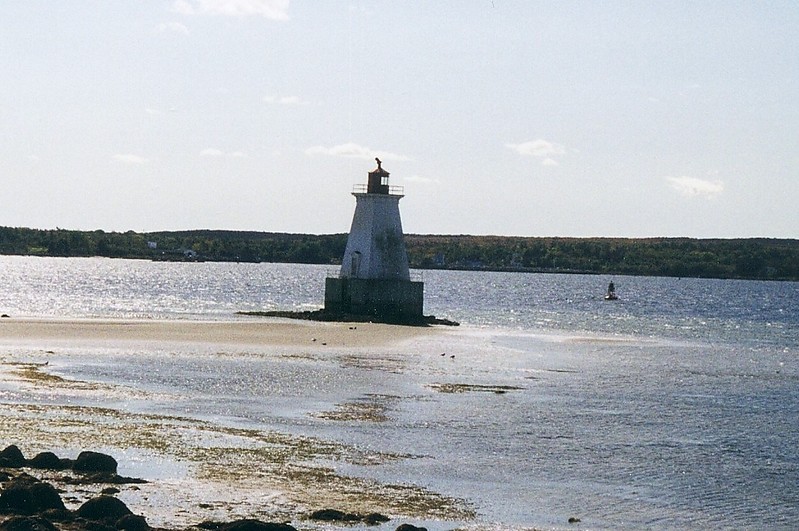 Nova Scotia / Sandy Point Lighthouse
Author of the photo: [url=https://www.flickr.com/photos/larrymyhre/]Larry Myhre[/url]

Keywords: Nova Scotia;Canada;Atlantic ocean;Offshore