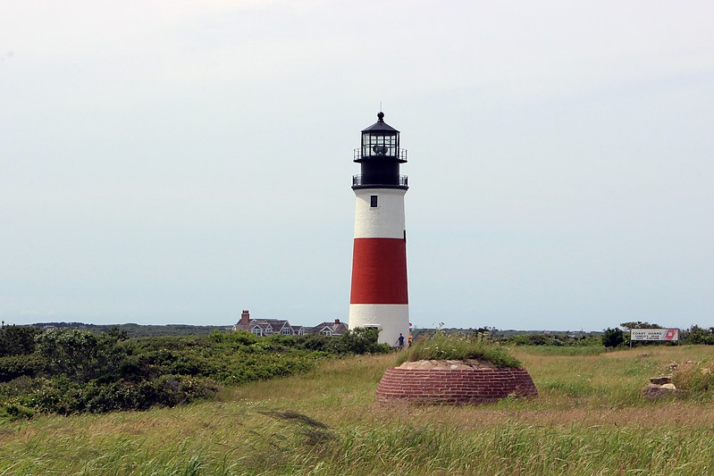 Massachusetts / Sankaty Head lighthouse
Author of the photo: [url=https://www.flickr.com/photos/31291809@N05/]Will[/url]
Keywords: United States;Massachusetts;Atlantic ocean;Nantucket
