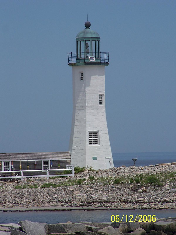 Massachusetts / Scituate lighthouse
Author of the photo: [url=https://www.flickr.com/photos/bobindrums/]Robert English[/url]
Keywords: Massachusetts;Scituate;United States;Atlantic ocean