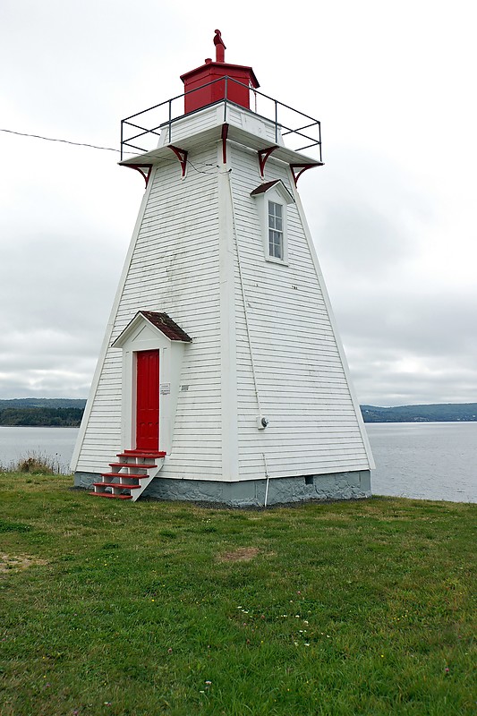 Nova Scotia / Schafner's Point Lighthouse
Author of the photo: [url=https://www.flickr.com/photos/archer10/] Dennis Jarvis[/url]

Keywords: Nova Scotia;Canada;Bay of Fundy