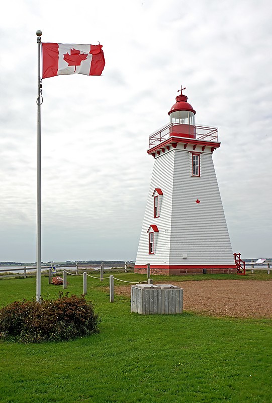 Prince Edward Island / Souris East Lighthouse
Author of the photo: [url=https://www.flickr.com/photos/archer10/] Dennis Jarvis[/url]

Keywords: Prince Edward Island;Canada;Northumberland Strait
