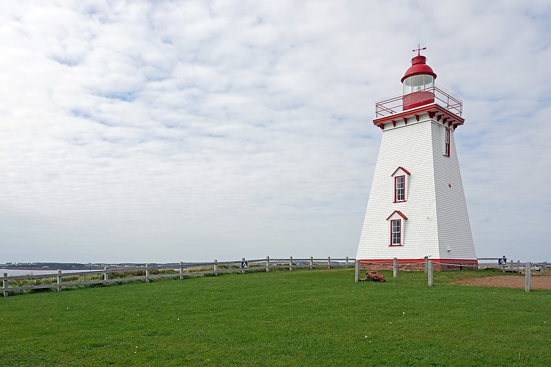 Prince Edward Island / Souris East Lighthouse
Author of the photo: [url=https://www.flickr.com/photos/archer10/] Dennis Jarvis[/url]

Keywords: Prince Edward Island;Canada;Northumberland Strait
