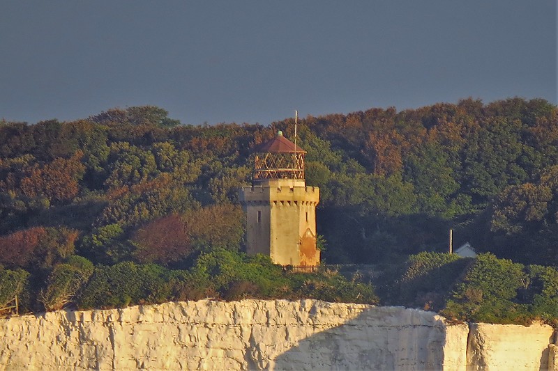 South Foreland Low Lighthouse
Author of the photo: [url=https://www.flickr.com/photos/larrymyhre/]Larry Myhre[/url]
Keywords: Dover;England;United Kingdom;English channel