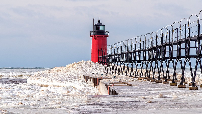 Michigan / South Haven South Pierhead lighthouse - winter
Author of the photo: [url=https://www.flickr.com/photos/selectorjonathonphotography/]Selector Jonathon Photography[/url]
Keywords: Michigan;Lake Michigan;United States;South Haven;Winter