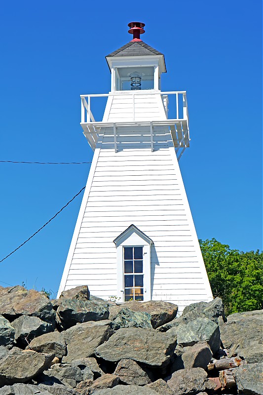 Nova Scotia / Spencer's Island Lighthouse
Author of the photo: [url=https://www.flickr.com/photos/archer10/]Dennis Jarvis[/url]
Keywords: Nova Scotia;Canada;Bay of Fundy
