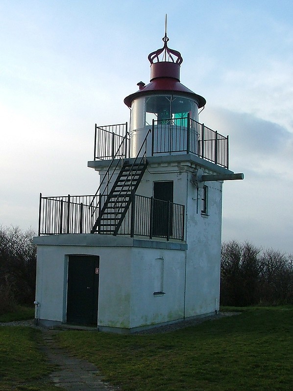 Spodsbjerg lighthouse
Author of the photo: [url=https://www.flickr.com/photos/larrymyhre/]Larry Myhre[/url]

Keywords: Zeeland;Hundested;Denmark