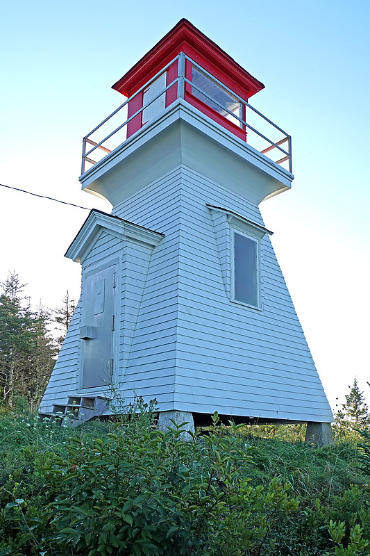 Nova Scotia / Spry Bay Sector (Range Front) lighthouse
Author of the photo: [url=https://www.flickr.com/photos/archer10/]Dennis Jarvis[/url]
Keywords: Canada;Nova Scotia;Atlantic ocean