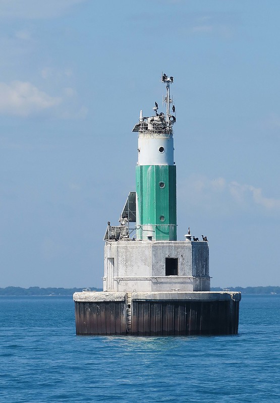 Michigan / Lake St. Clair lighthouse
Author of the photo: [url=https://www.flickr.com/photos/21475135@N05/]Karl Agre[/url]

Keywords: Lake Saint Clair;Michigan;United States;Offshore