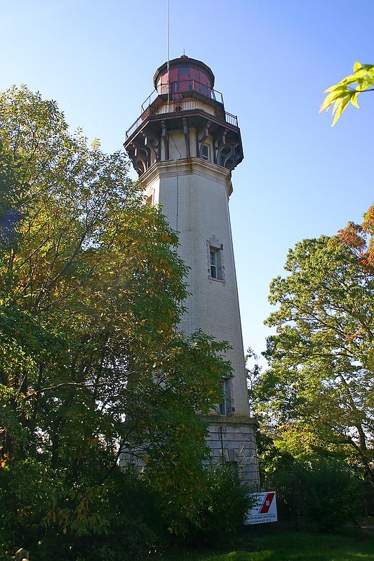 New York / New York City / Staten Island Range Rear lighthouse
Author of the photo: [url=https://jeremydentremont.smugmug.com/]nelights[/url]

Keywords: New York;United States;Lower bay
