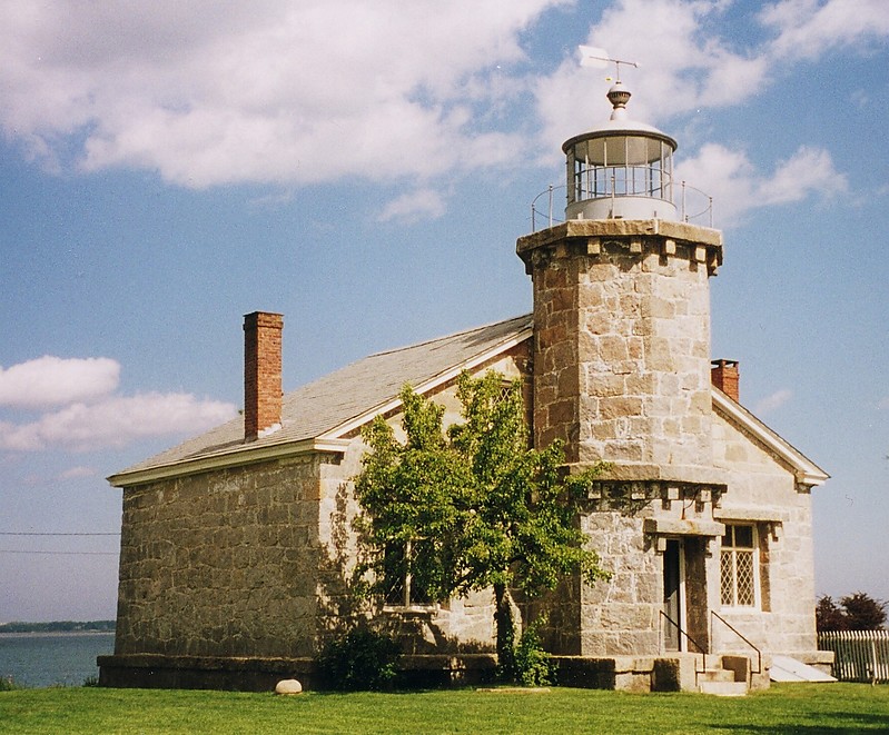 Connecticut / Stonington Lighthouse
Author of the photo: [url=https://www.flickr.com/photos/larrymyhre/]Larry Myhre[/url]

Keywords: Connecticut;United States;Atlantic ocean