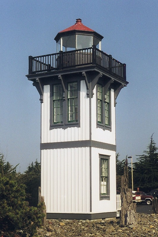 California / Table Bluff Lighthouse
Author of the photo: [url=https://www.flickr.com/photos/larrymyhre/]Larry Myhre[/url]

Keywords: California;United States;Arcata bay
