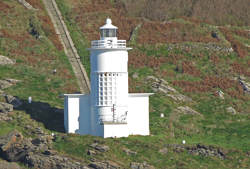 Tater Du Lighthouse
Author of the photo: [url=https://www.flickr.com/photos/21475135@N05/]Karl Agre[/url]     
Keywords: Cornwall;England;United Kingdom;Celtic sea